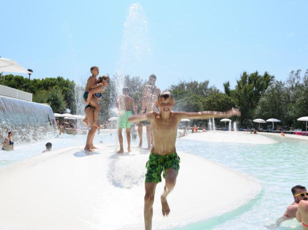 villaggioisamar en offer-low-season-5-star-village-chioggia-with-pools-and-entertainment 011